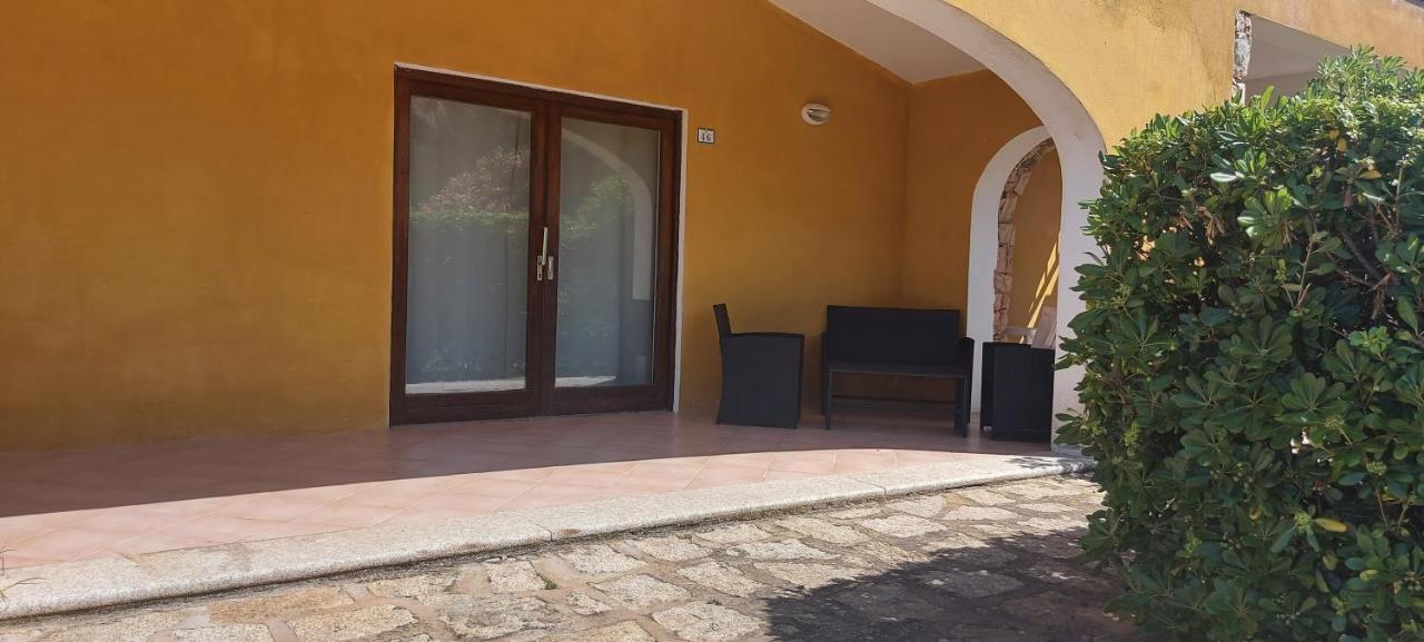 Domus Aparthotel 3*
