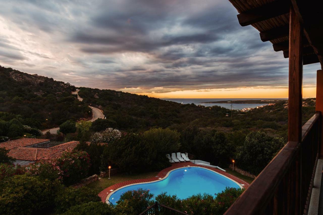Domus Aparthotel 3*